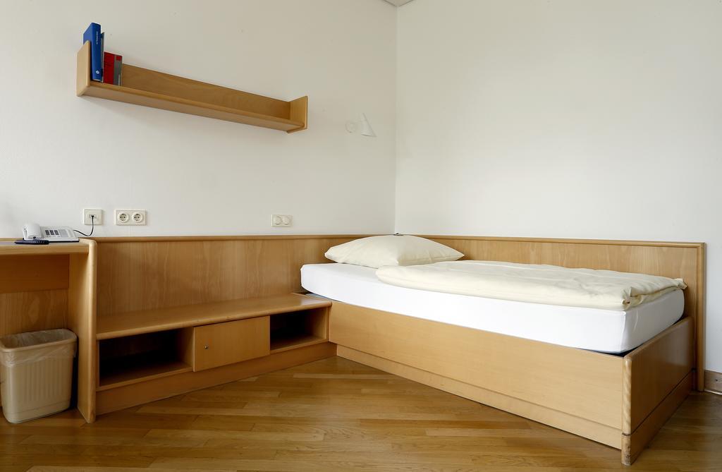 Tagungs- Und Bildungszentrum Steinbach/Taunus Steinbach im Taunus Room photo